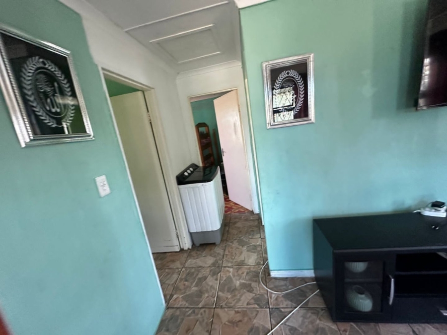 2 Bedroom Property for Sale in Forest Village Western Cape